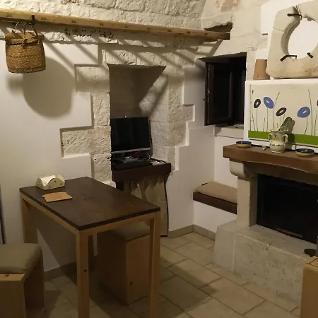 Via Dei Trulli 4*