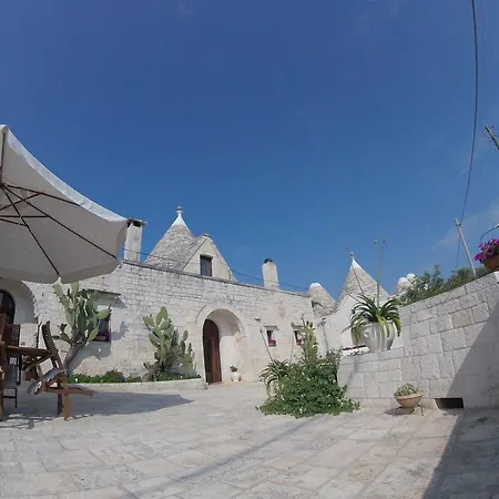 Via Dei Trulli فندق مبيت وإفطار تْشيستيرنِنو