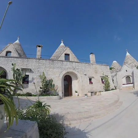 Via Dei Trulli فندق مبيت وإفطار تْشيستيرنِنو